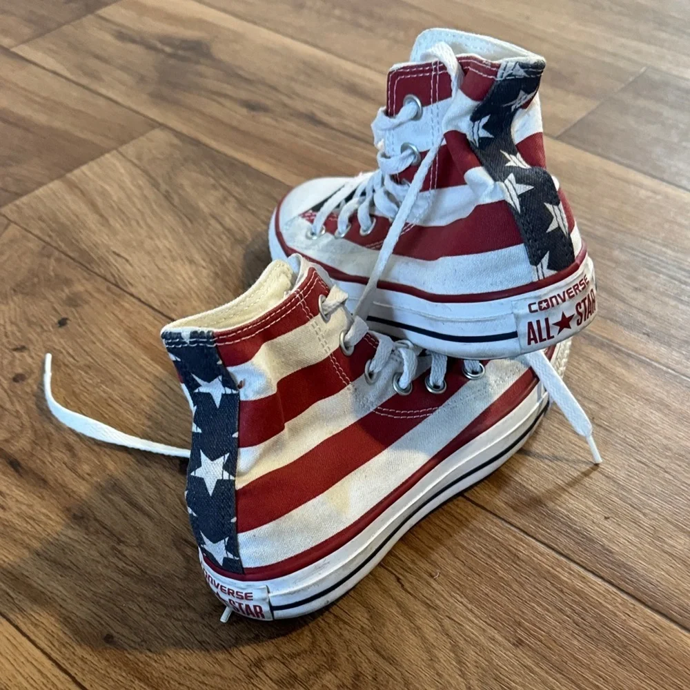 Converse Kids Red and White Star High-Tops